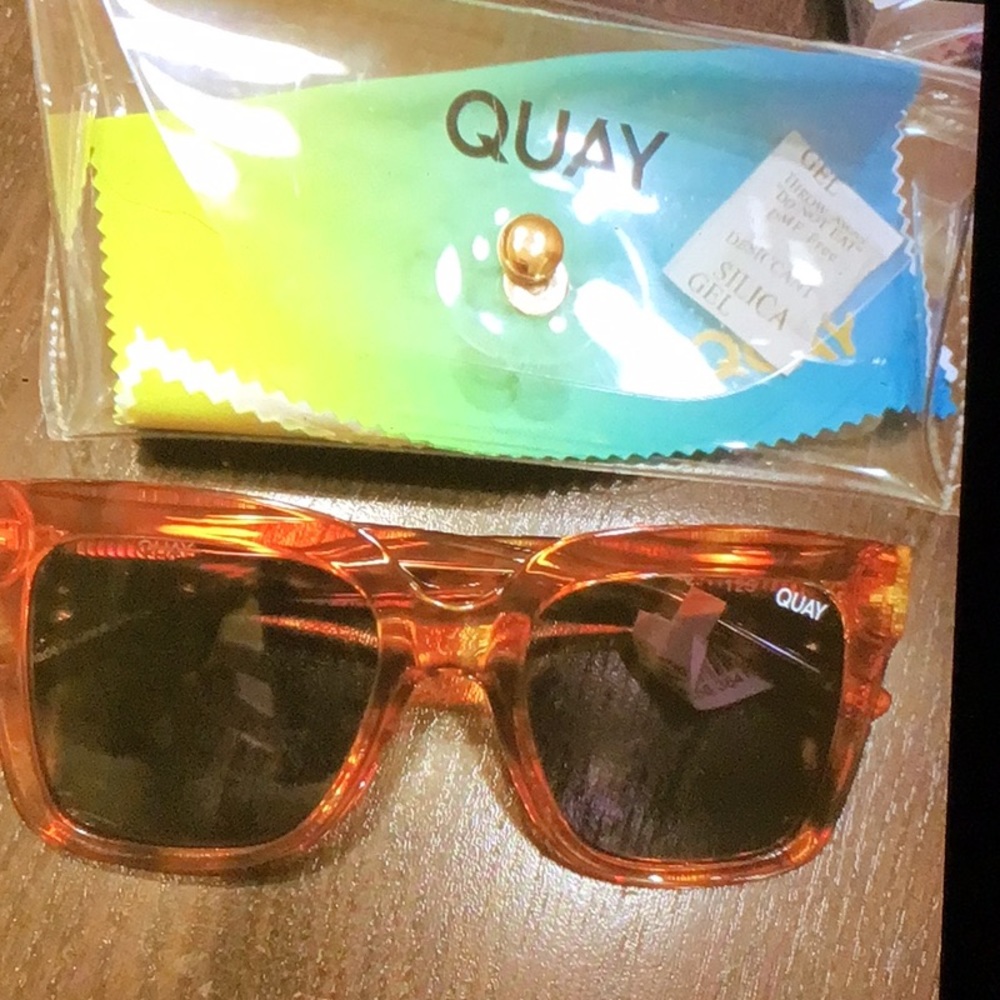 NEW! 1 left! RARE ! Quay ICY tortoise Sunnies - Picture 3 of 9